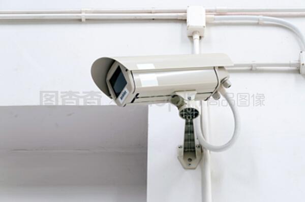 闭路电视与数码摄像头 安全监控技术的演进与应用
